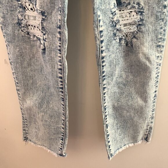 So denim distressed overalls Size 16 Kids NWT - Picture 4 of 12